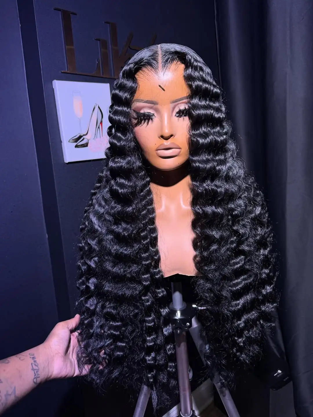 Wholesale HD Lace Front Closure Wig 4x4 5x5 13x4 Glueless Wig Human Hair Ready to Wear Straight No Glue Preplucked Hair Wigs
